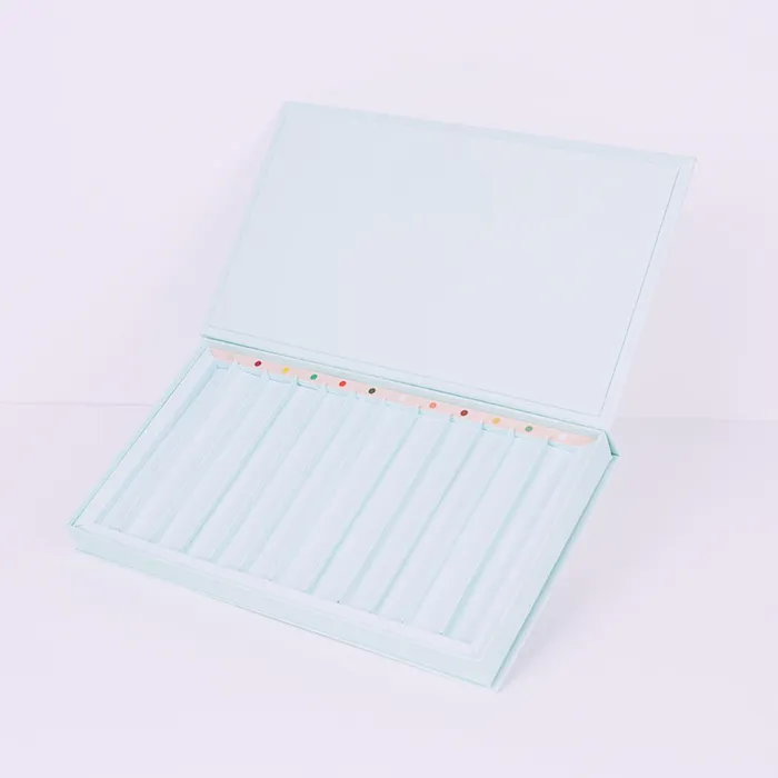 Κουτιά στυλ βιβλίου